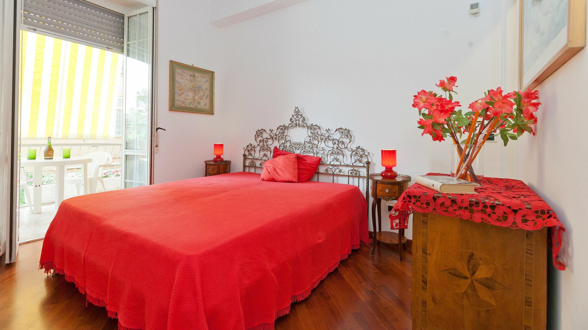 In Pateras Flower Apartamento Roma